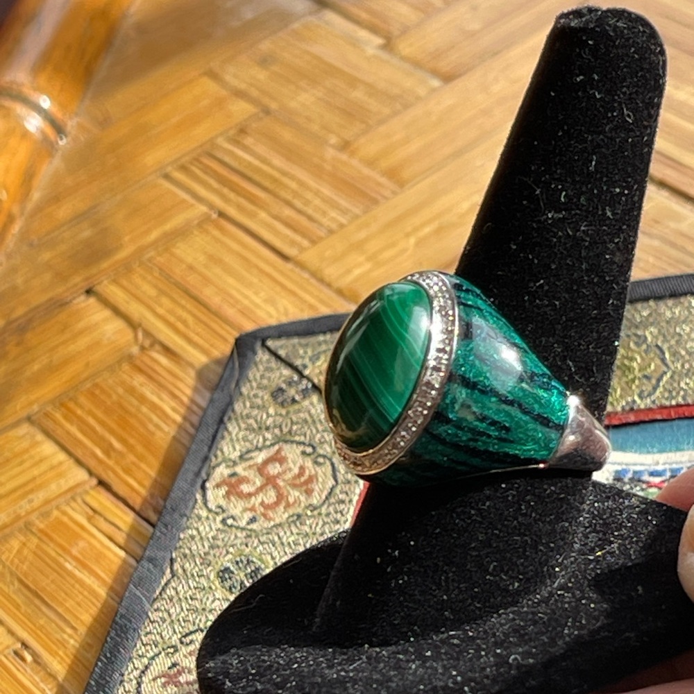 Beautiful malachite & enamel ring w/crystals bezel - Picture 3 of 8